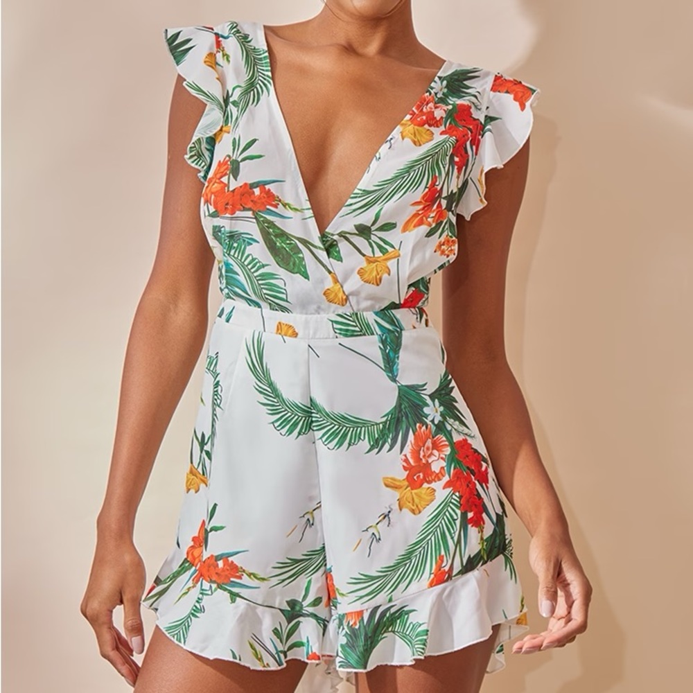 PRETTYLITTLETHING Romper